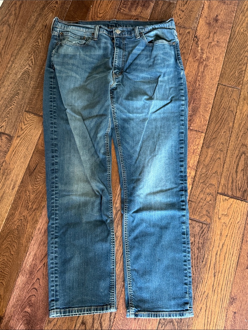 Classic Men's Levi Blue Denim Jeans
